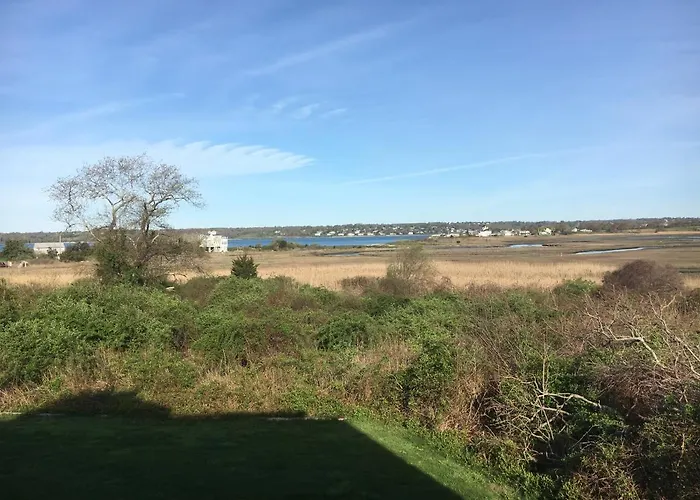 Large Modern Private Suite By The Sea- Birders Paradise