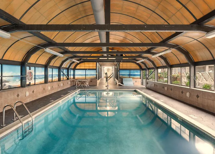 Club Wyndham Newport Onshore