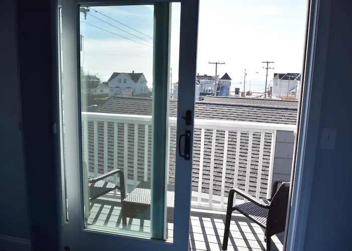 Rhea'S Inn By The Sea